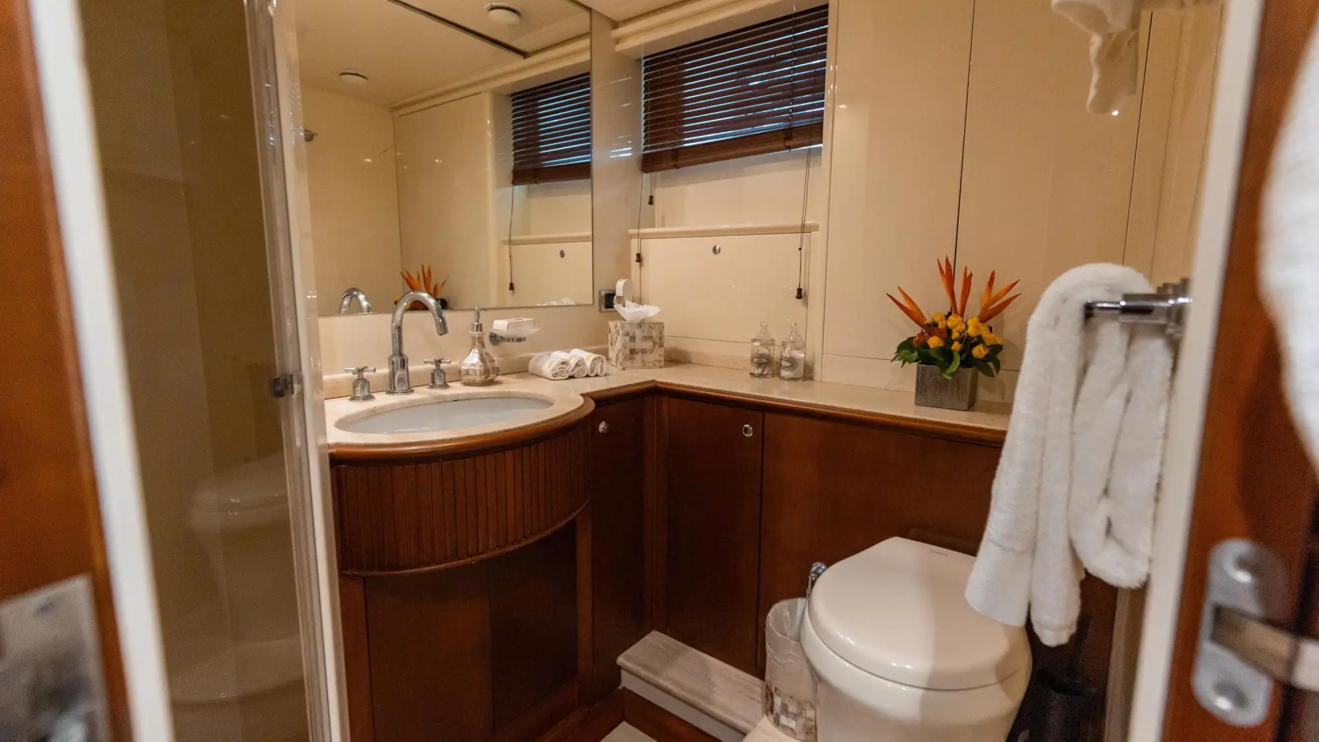 Ensuite bathroom master cabin on 100′ Azimut Miami
