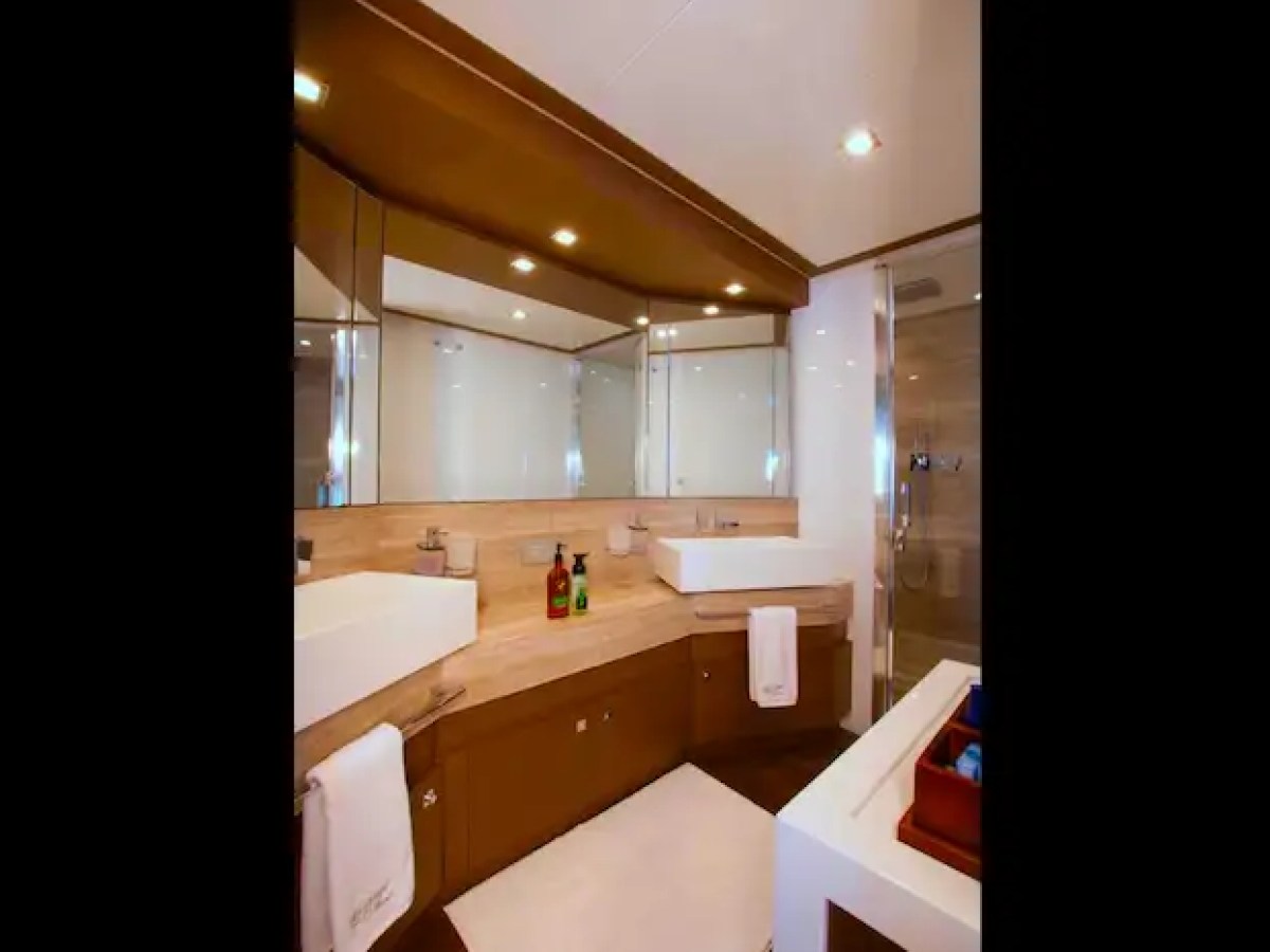 88' Ferretti - Yacht Rental in Fort Lauderdale, Florida