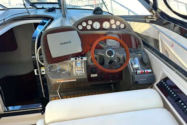 40' Regal - Boat Rental in Sarasota, Florida