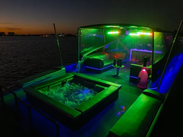 Flybridge lounge seating on 94′ Leopard Miami