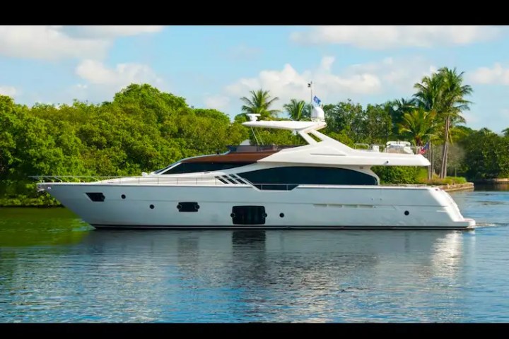 88' Ferretti - Yacht Rental in Fort Lauderdale, Florida