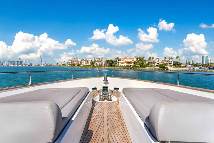96' Sunseeker - Yacht Rental in Miami Beach, Florida