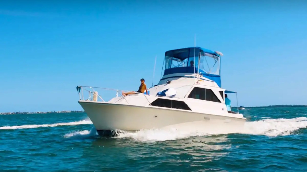32' Pacemaker - Boat Rental in Sebastian, Florida