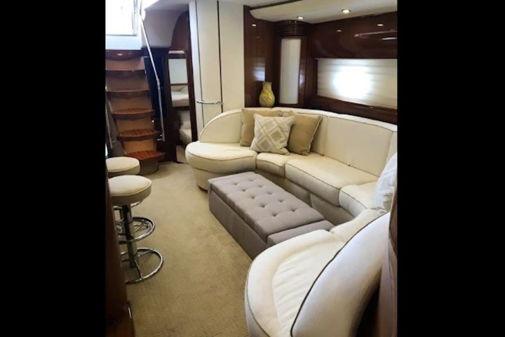 70' Princess - Yacht Rental in Miami Beach, Florida