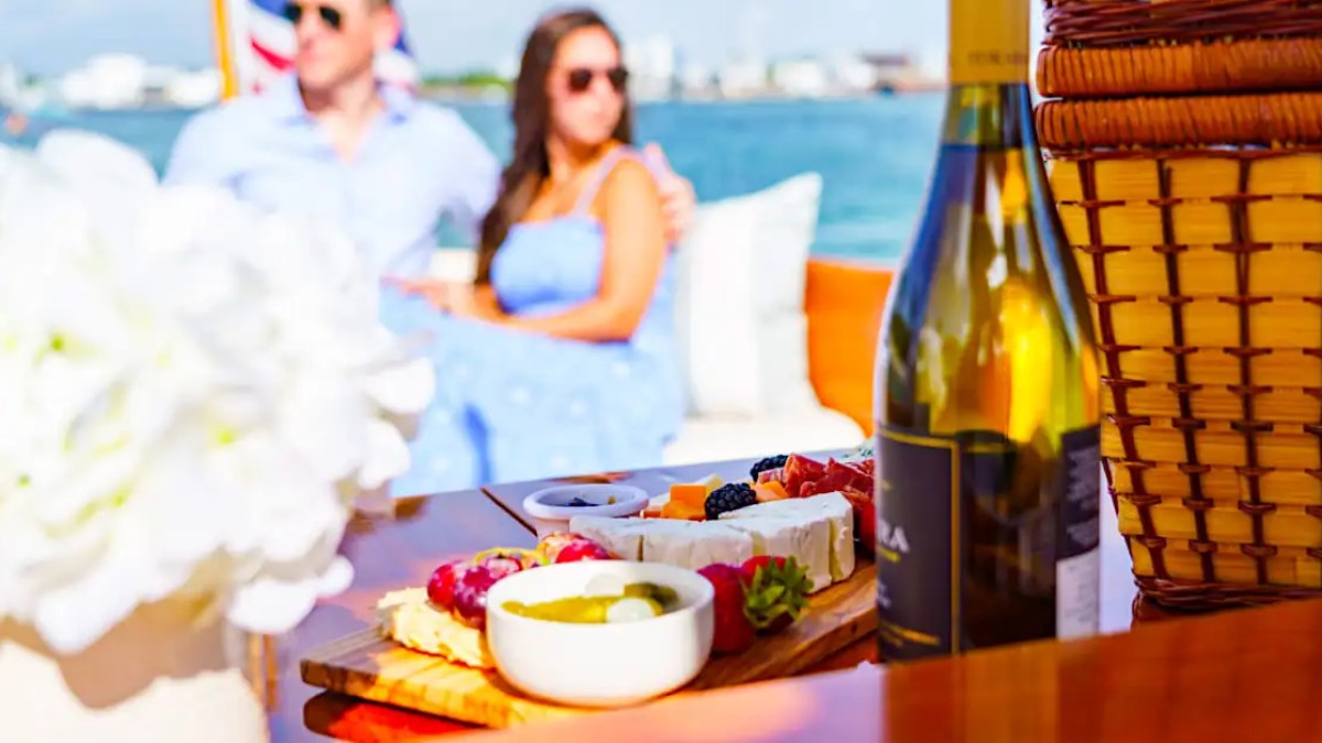 36' Hinckley - Boat Rental in Riviera Beach, Florida