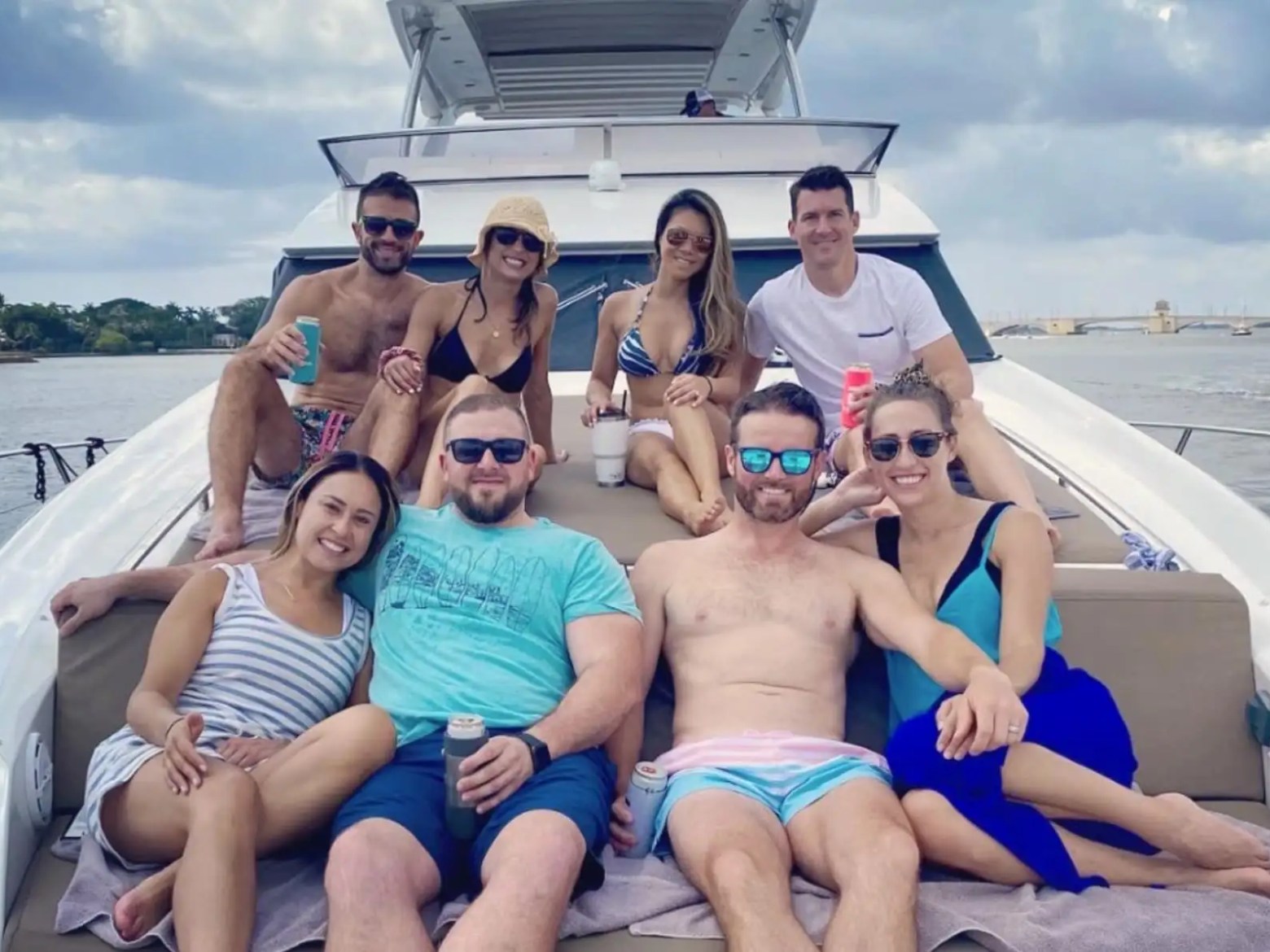 75' Prestige - Yacht Rental in Palm Beach, Florida