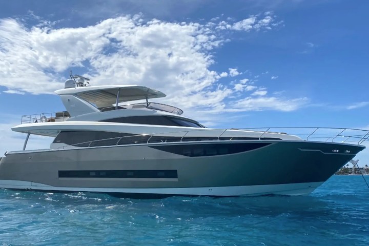 75' Prestige - Yacht Rental in Palm Beach, Florida