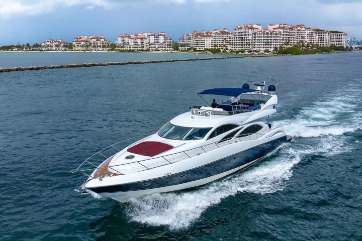 80' SunSeeker - Yacht Rental in Miami, Florida