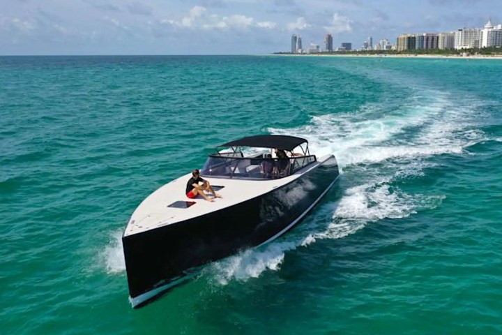 55' VanDutch - Yacht Rental in Miami Beach, Florida
