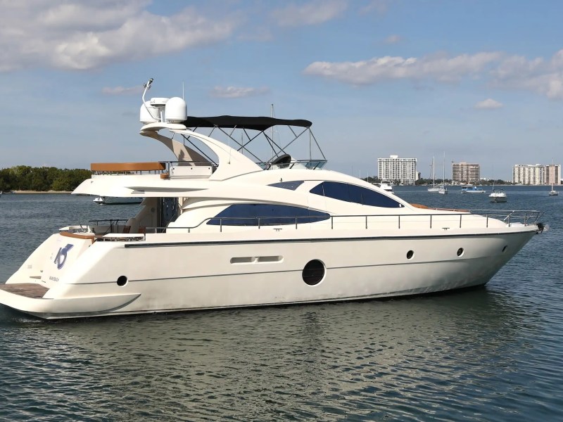 70' Aicon - Yacht Rental in North Bay Village, Florida