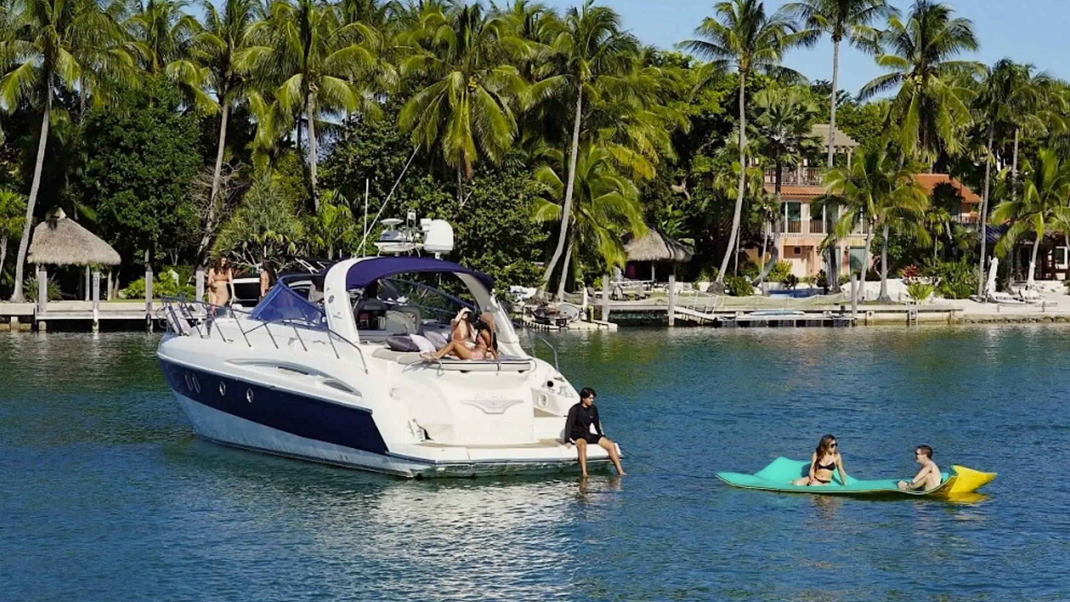 50′ Cranchi luxury yacht charter Key Biscayne