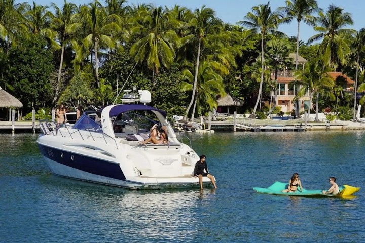 50' Cranchi - Yacht Rental in Key Biscayne, Florida