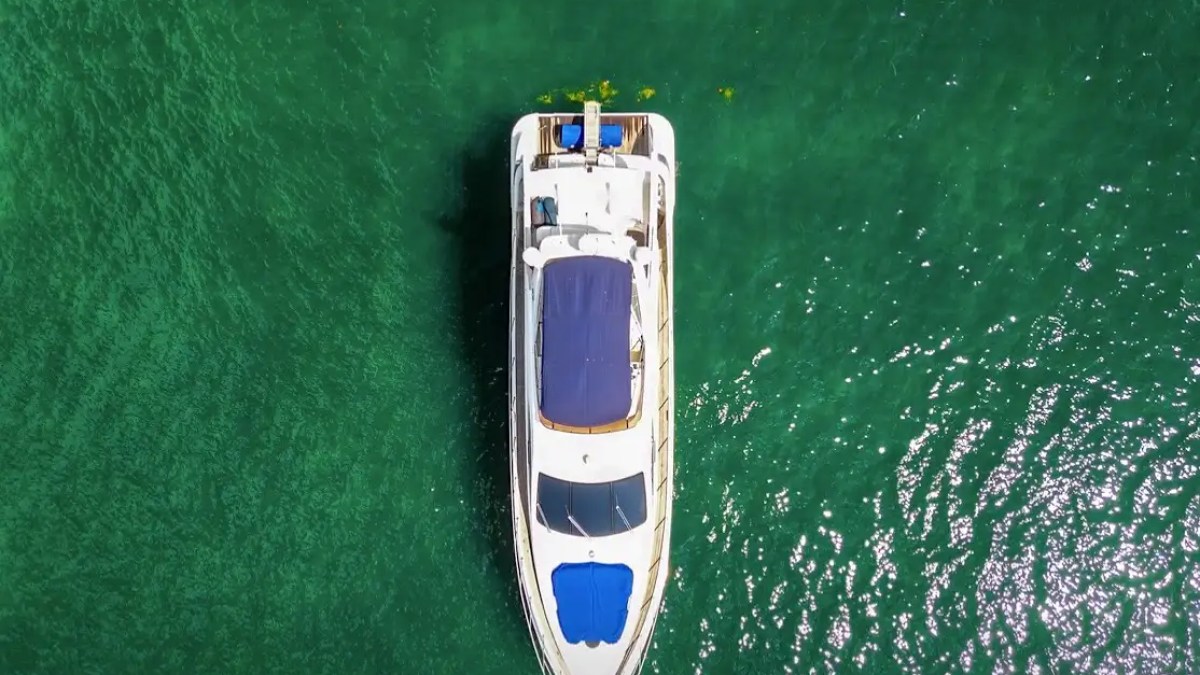 Drone aerial view of 70′ Azimut Miami
