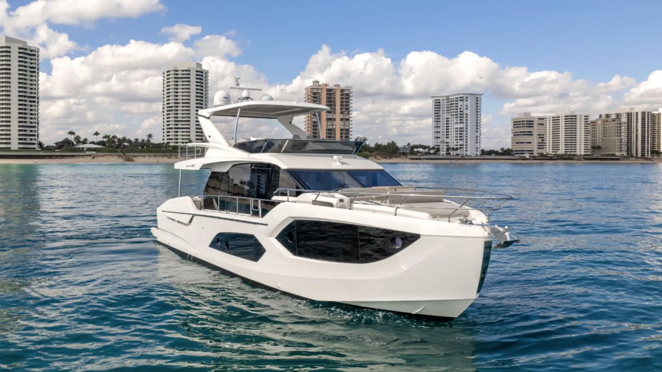 60' Absolute - Yacht Rental in Palm Beach, Florida