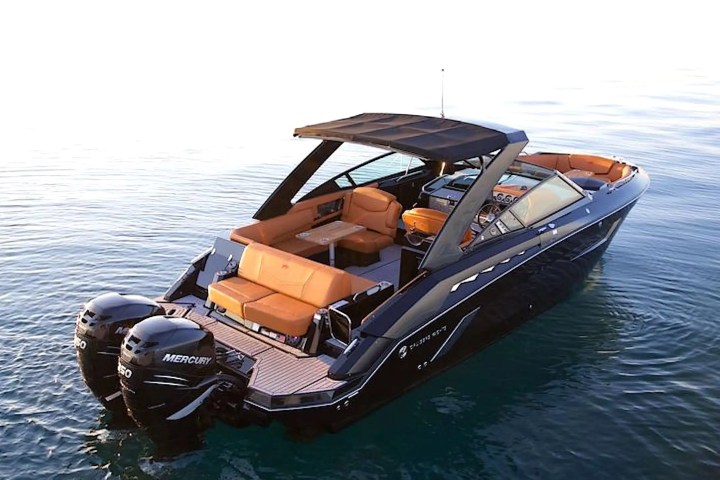 40' Regal - Boat Rental in Sarasota, Florida