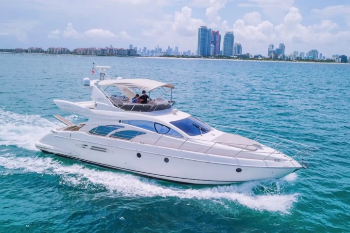 50' Azimut - Yacht Rental in Hollywood, Florida