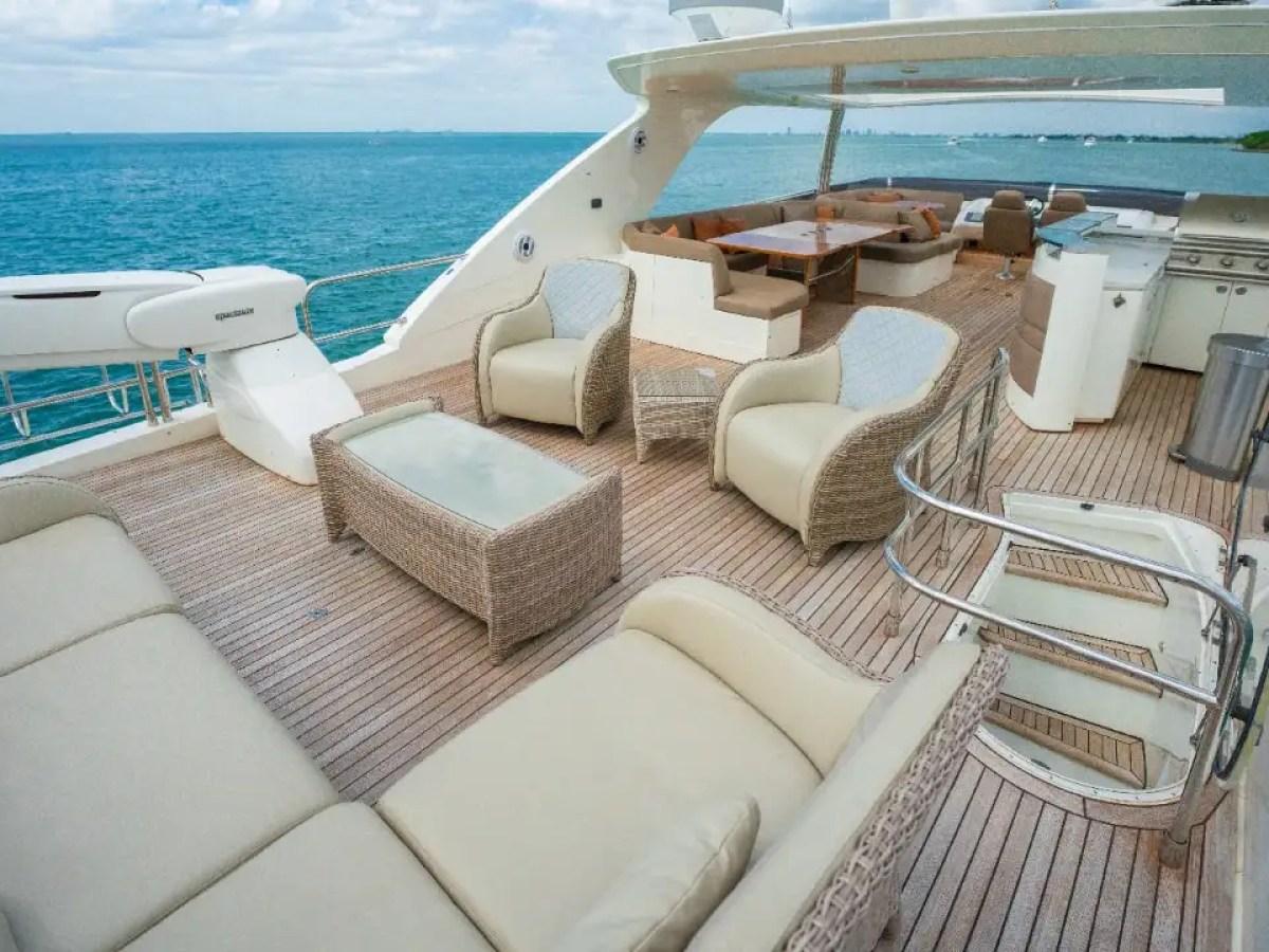 85' Princess - Yacht Rental in Stuart, Florida