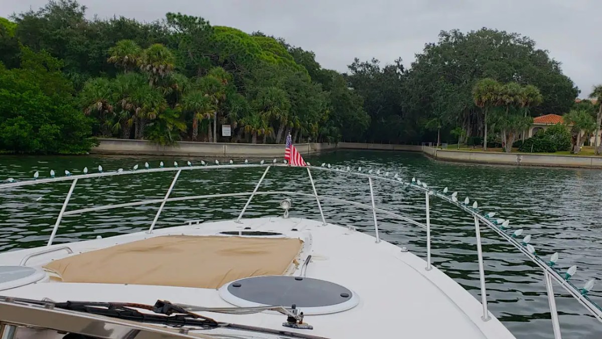 40' Regal - Boat Rental in Sarasota, Florida