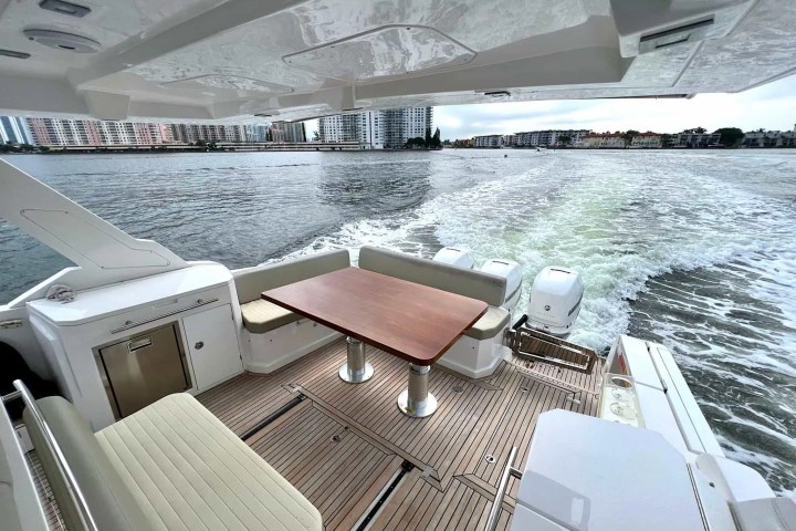 42' Azimut - Boat Rental in Miami Beach, Florida