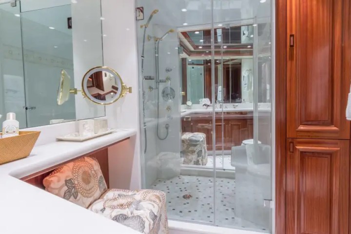 112' Westport - Yacht Rental in Palm Beach, Florida