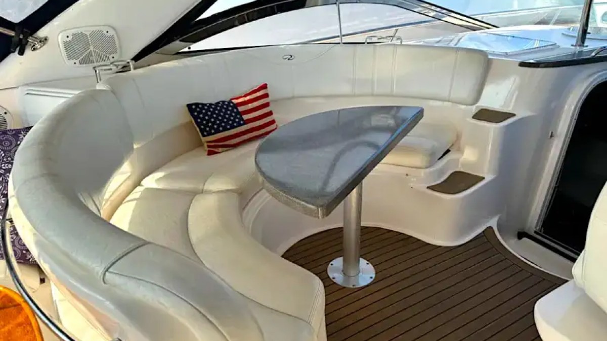 40' Regal - Boat Rental in Sarasota, Florida
