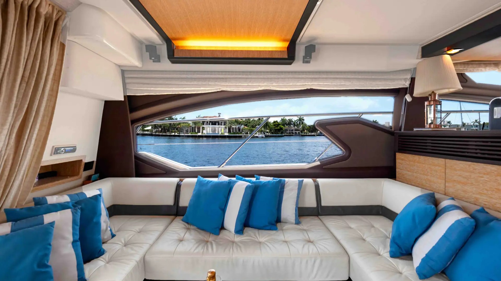 64' Azimut - Yacht Rental in Fort Lauderdale, Florida