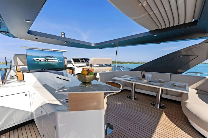 88′ Azimut action shot Miami – image 14