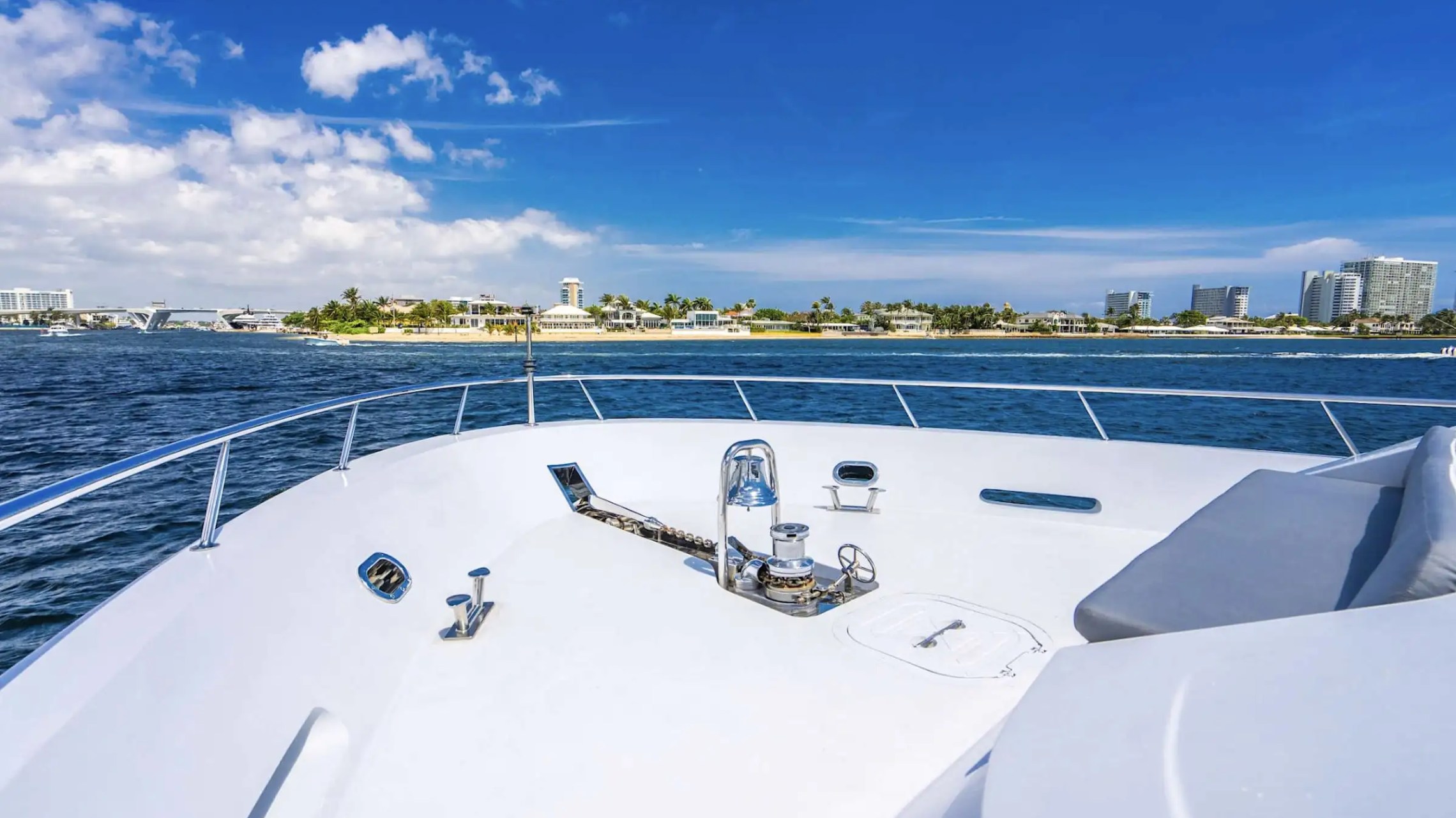 95' Intermarine - Yacht Rental in Fort Lauderdale, Florida