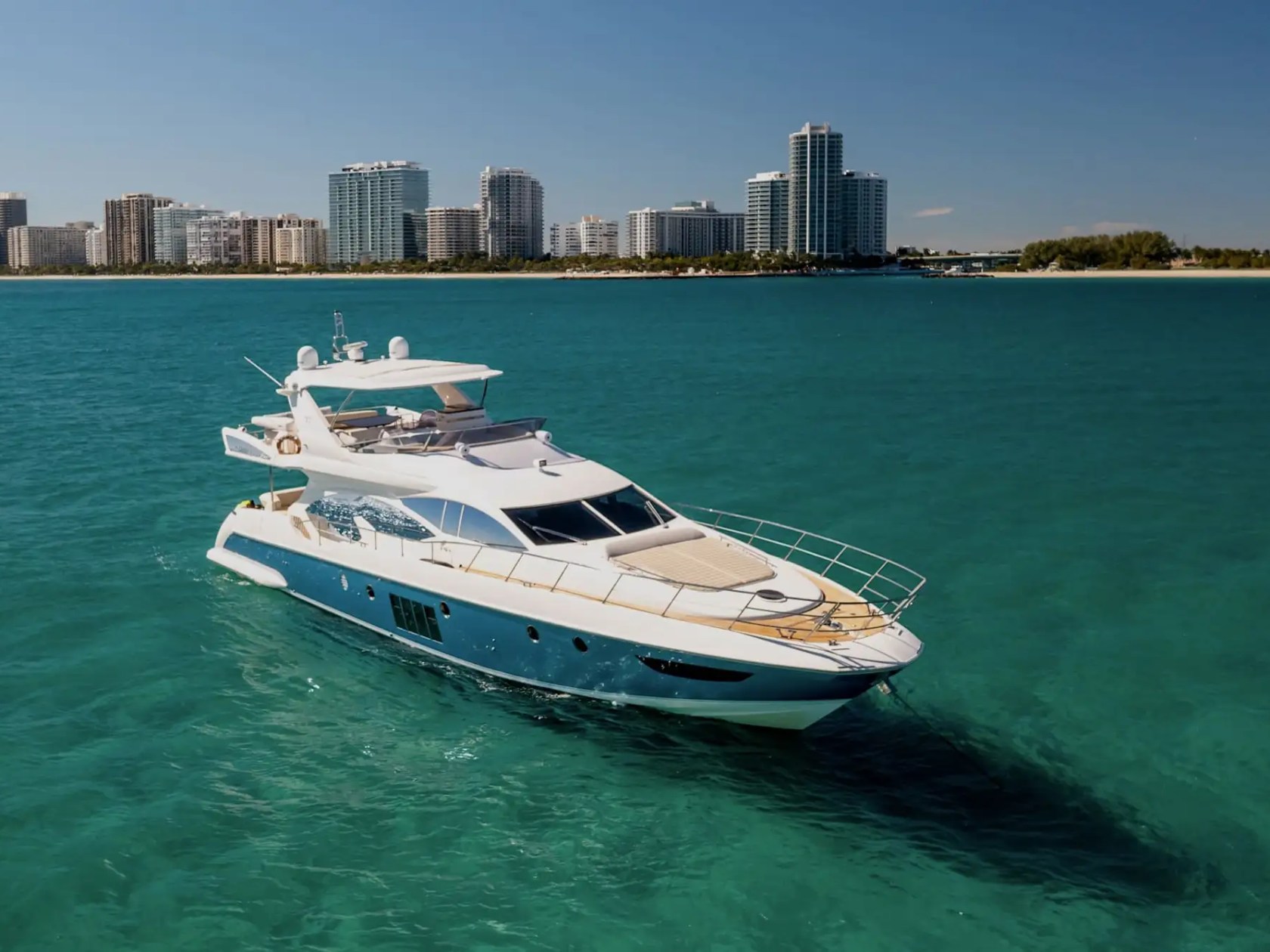 70′ Azimut evening deck ambiance Aventura