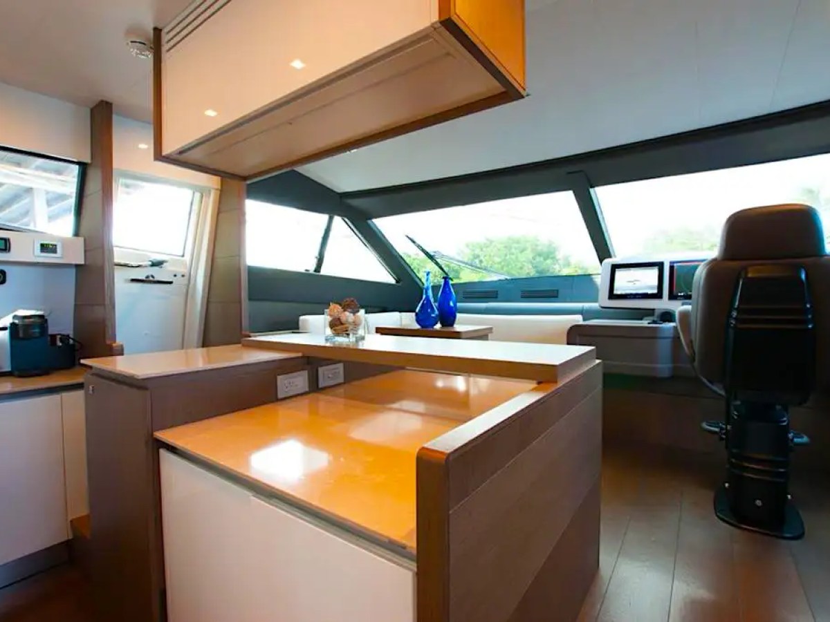 88' Ferretti - Yacht Rental in Fort Lauderdale, Florida