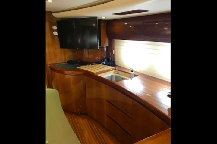 70' Princess - Yacht Rental in Miami Beach, Florida