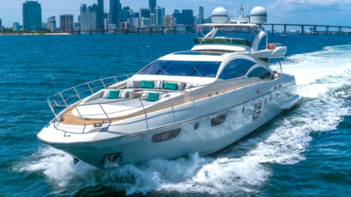 Bow skyline view on 103′ Azimut Miami