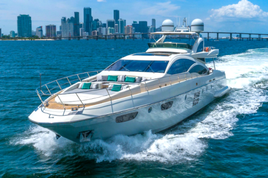 103' Azimut - Yacht Rental in Miami, Florida