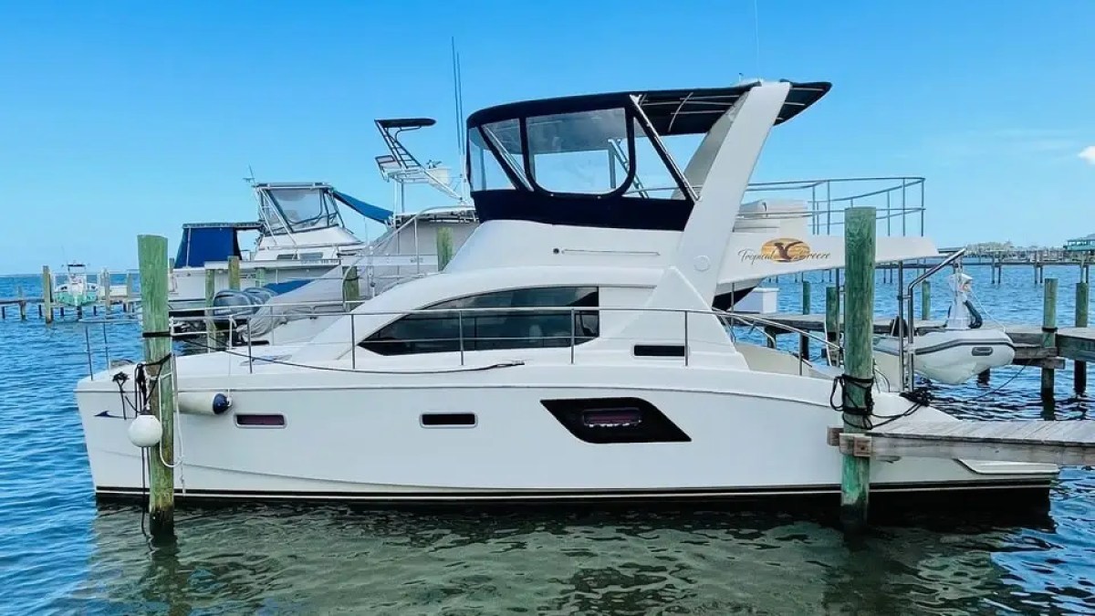38' Aquila - Boat Rental in Melbourne, Florida