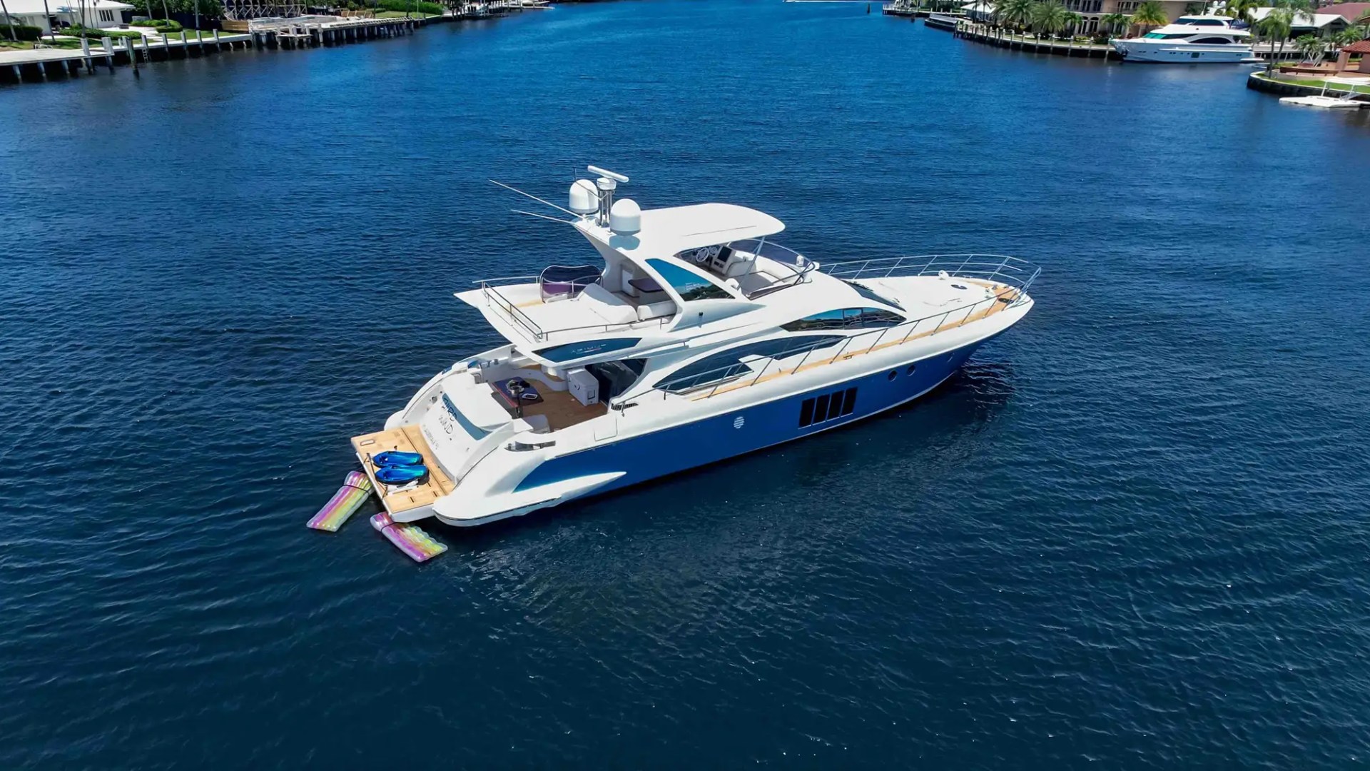 64' Azimut - Yacht Rental in Fort Lauderdale, Florida