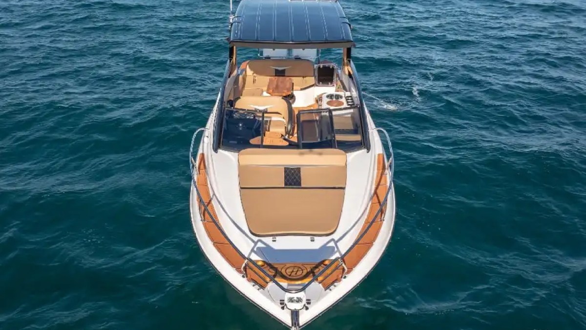 33' Hanover - Boat Rental in Palm Beach, Florida