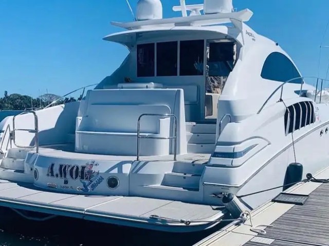 65' Axcell - Yacht Rental in Palm Beach Gardens, Florida