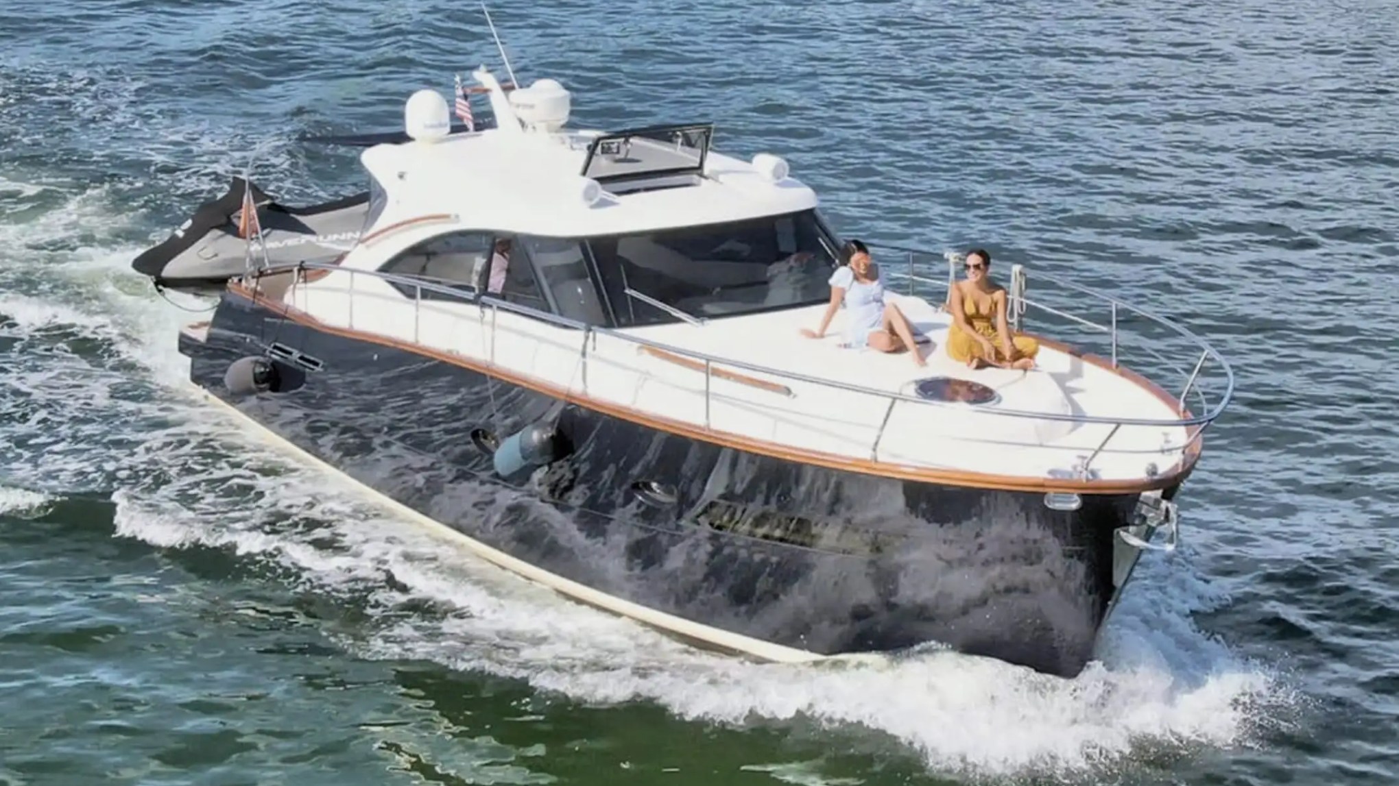 45′ Austin Parker panoramic water view Miami