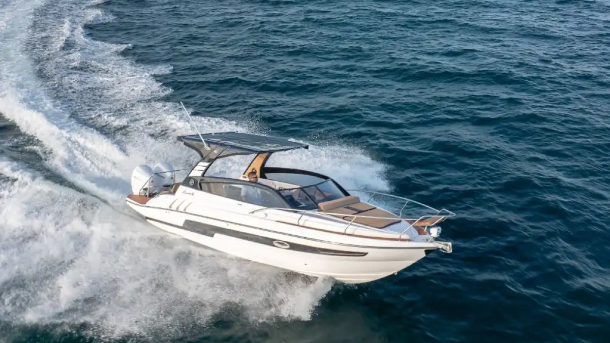 33' Hanover - Boat Rental in Palm Beach, Florida
