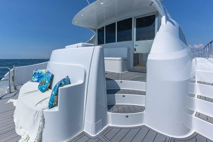 65' Axcell - Yacht Rental in Palm Beach Gardens, Florida