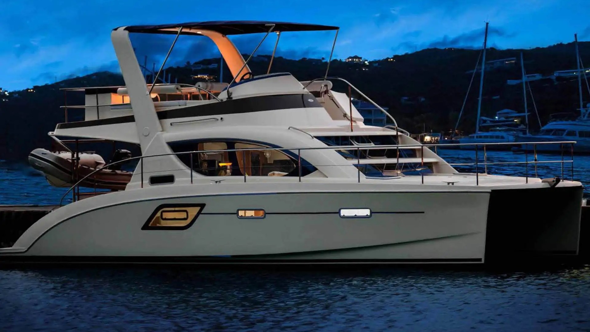 38' Aquila - Boat Rental in Melbourne, Florida