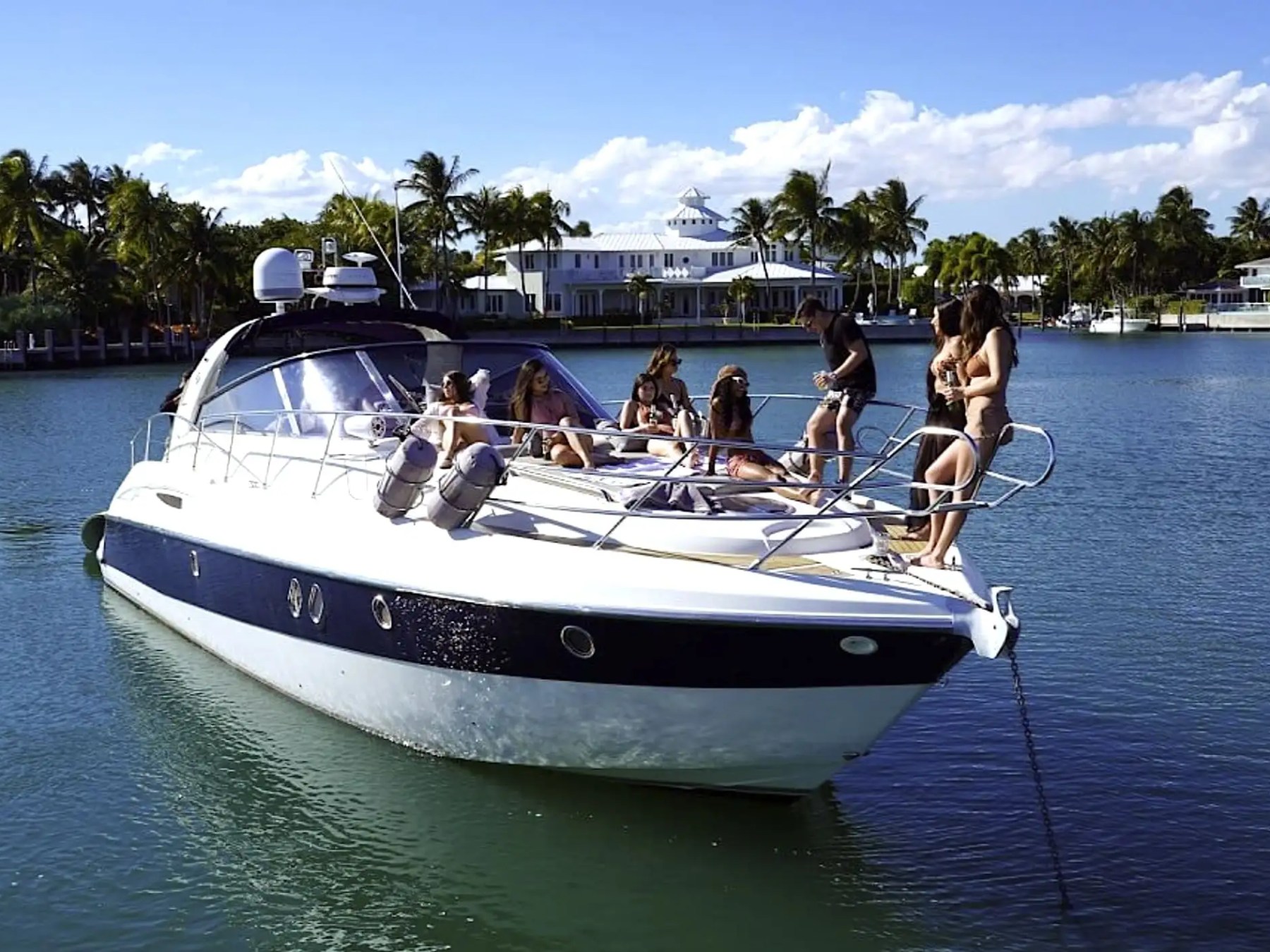 50′ Cranchi couples escape Key Biscayne – image 17