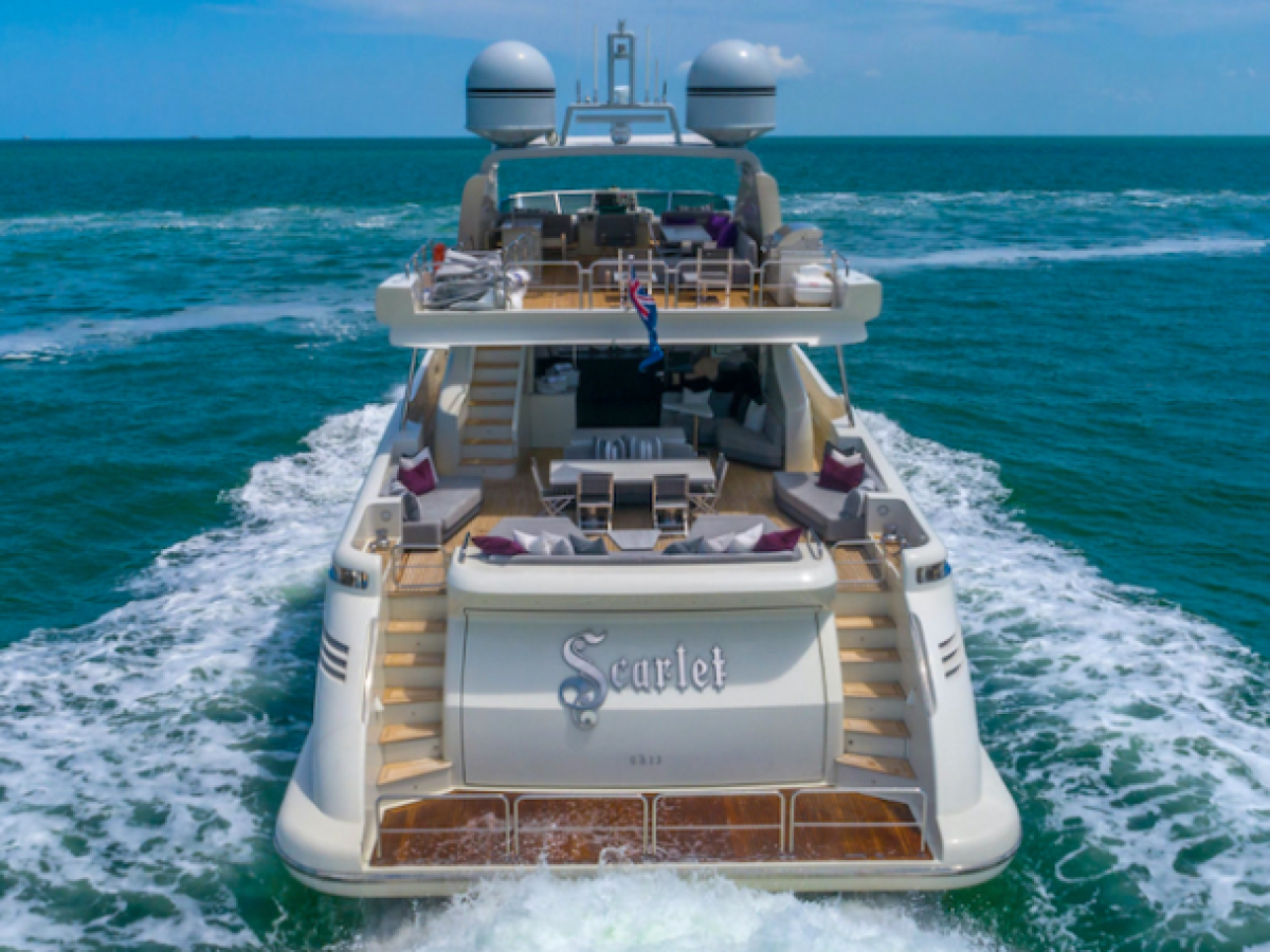 103' Azimut - Yacht Rental in Miami, Florida
