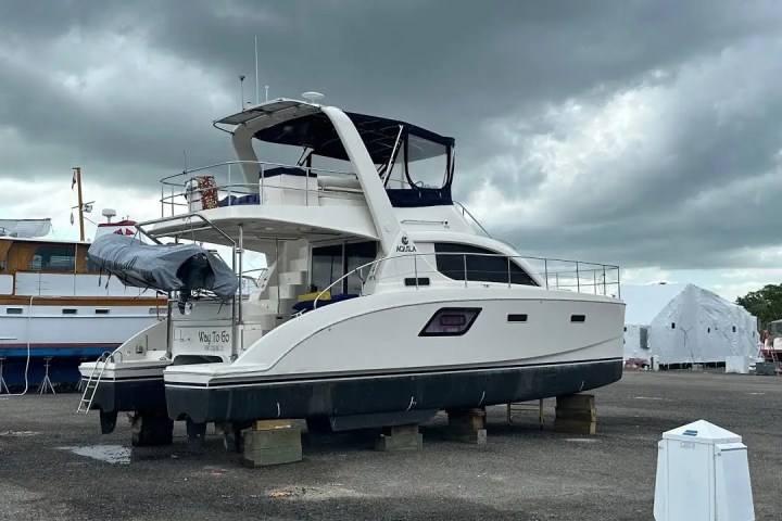 38' Aquila - Boat Rental in Melbourne, Florida