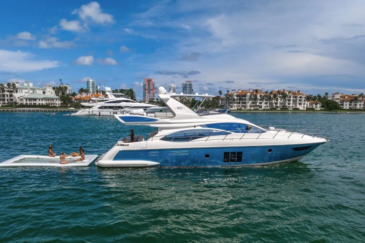 62' Azimut - Yacht Rental in Miami Beach, Florida