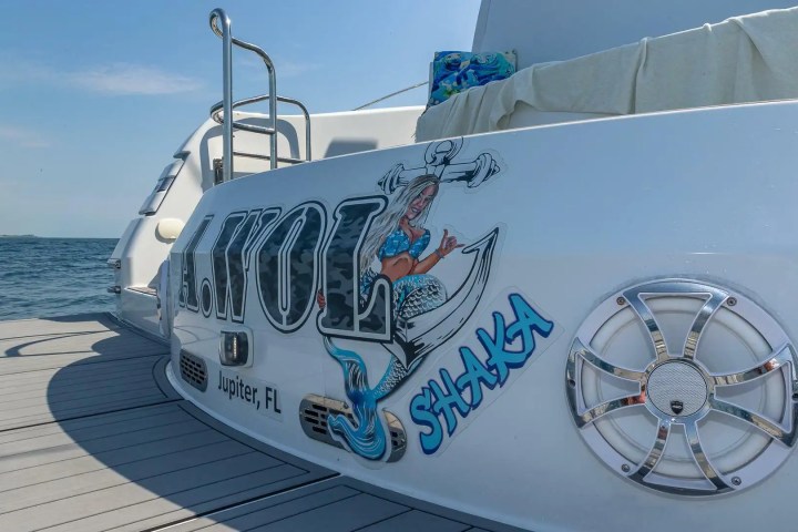 65' Axcell - Yacht Rental in Palm Beach Gardens, Florida