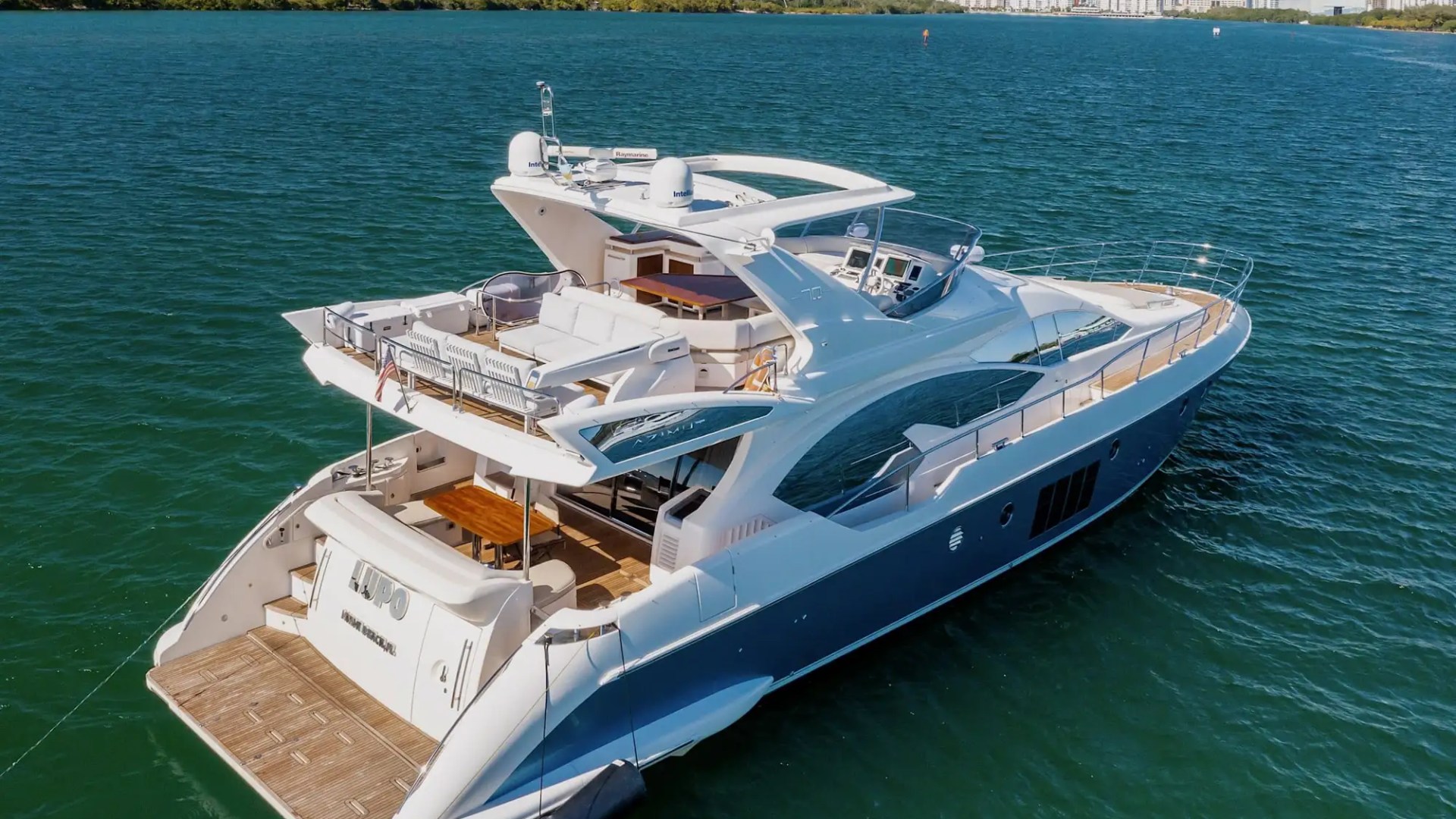 70′ Azimut premium interior finishes Aventura