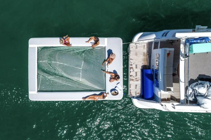 62' Azimut - Yacht Rental in Miami Beach, Florida