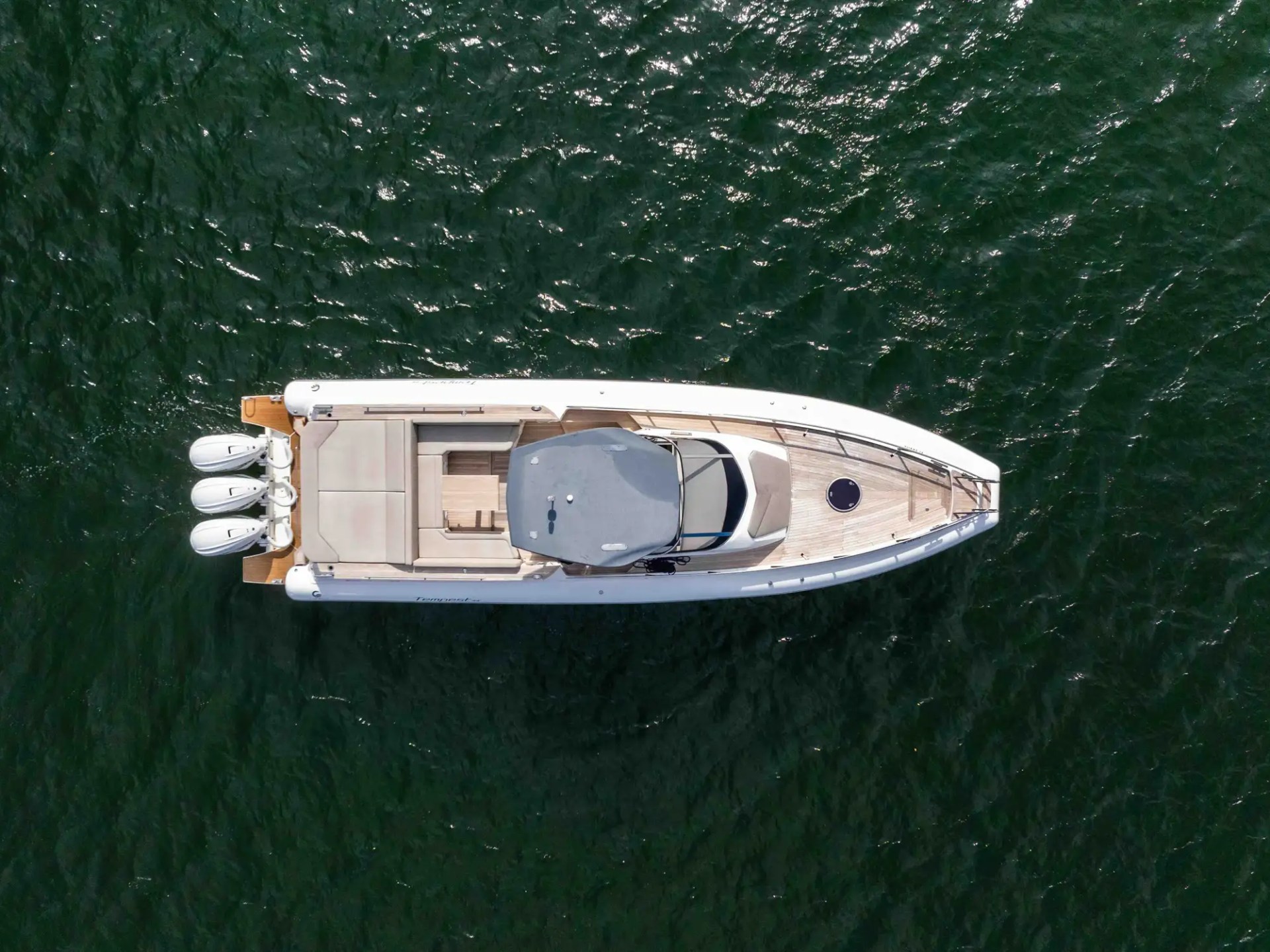 44′ Capelli couple escape Miami