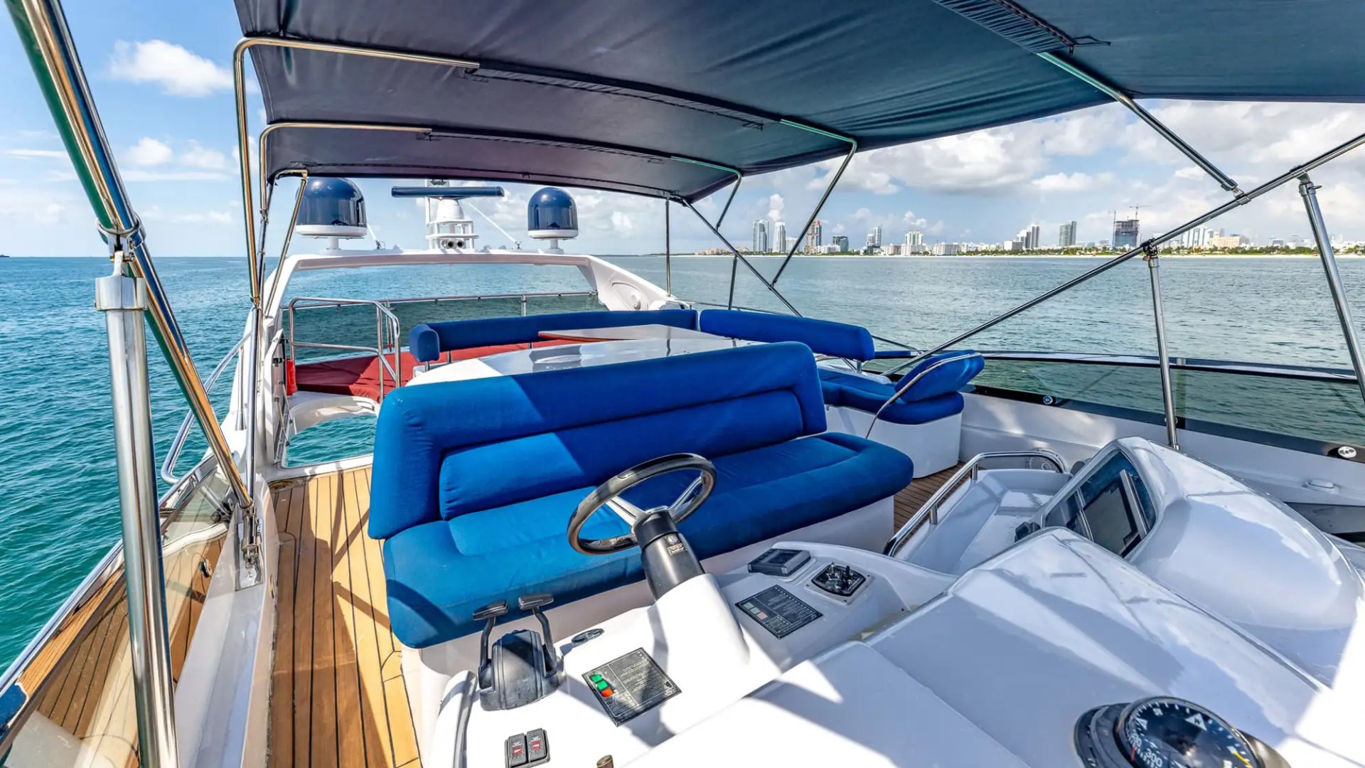 Flybridge lounge seating on 80′ Sunseeker Miami